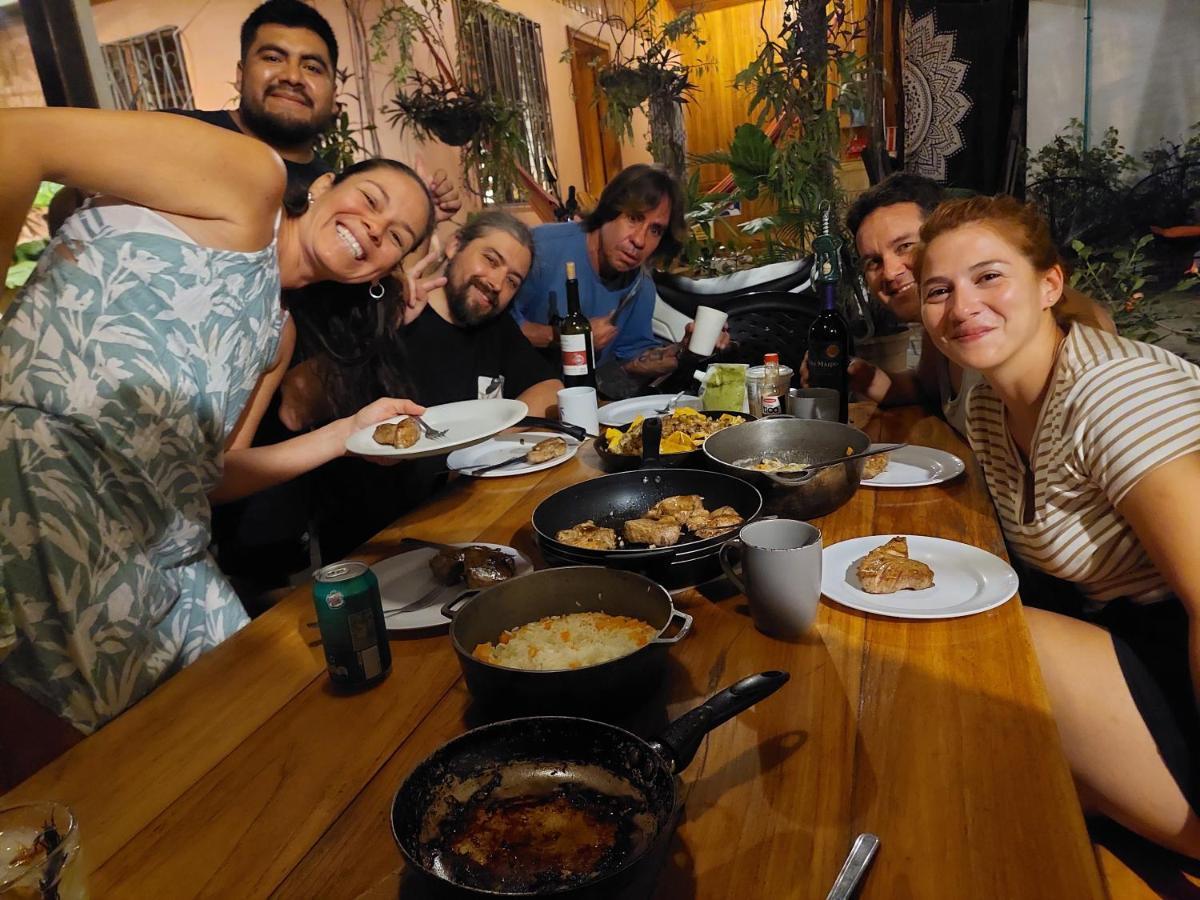 Cocobolo Surf Hotel & School Playa Santa Teresa  ภายนอก รูปภาพ