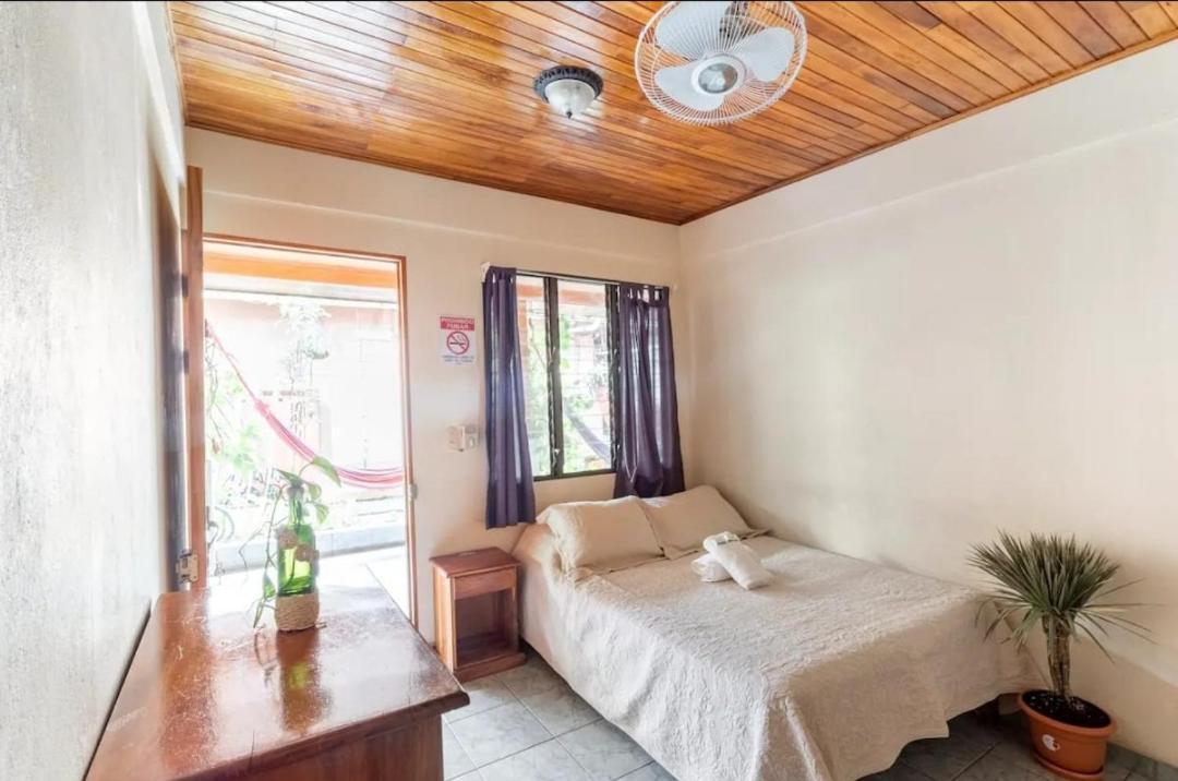 Cocobolo Surf Hotel & School Playa Santa Teresa  ภายนอก รูปภาพ