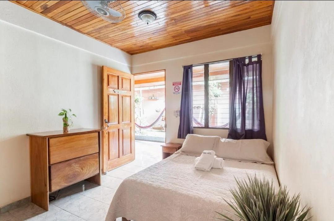 Cocobolo Surf Hotel & School Playa Santa Teresa  ภายนอก รูปภาพ