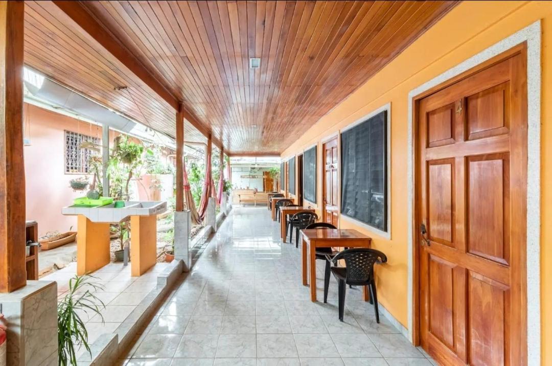 Cocobolo Surf Hotel & School Playa Santa Teresa  ภายนอก รูปภาพ